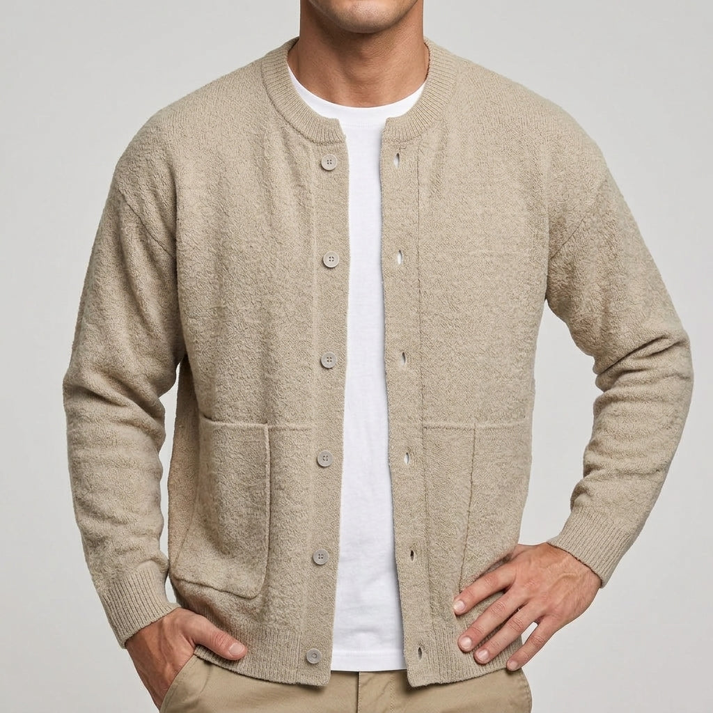 Cardigan en maille boutonné sur le devant