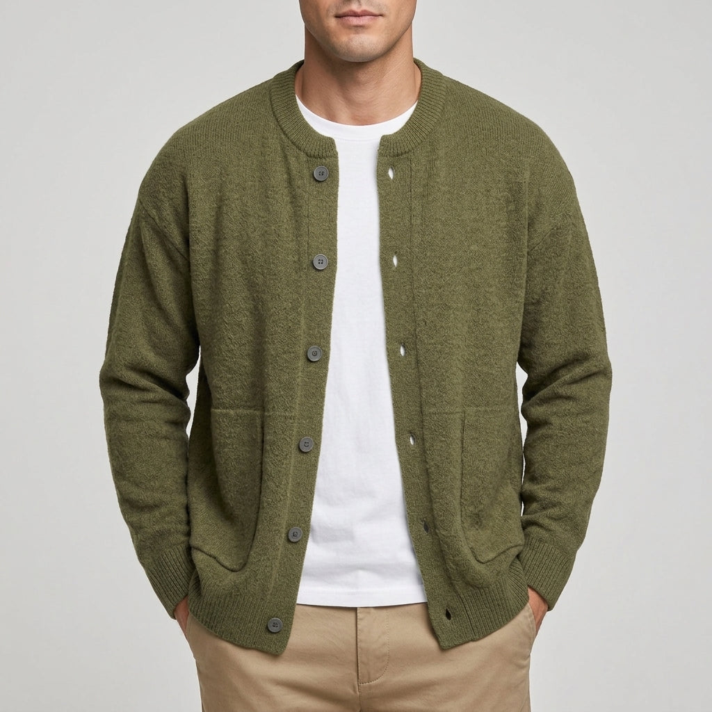 Cardigan en maille boutonné sur le devant