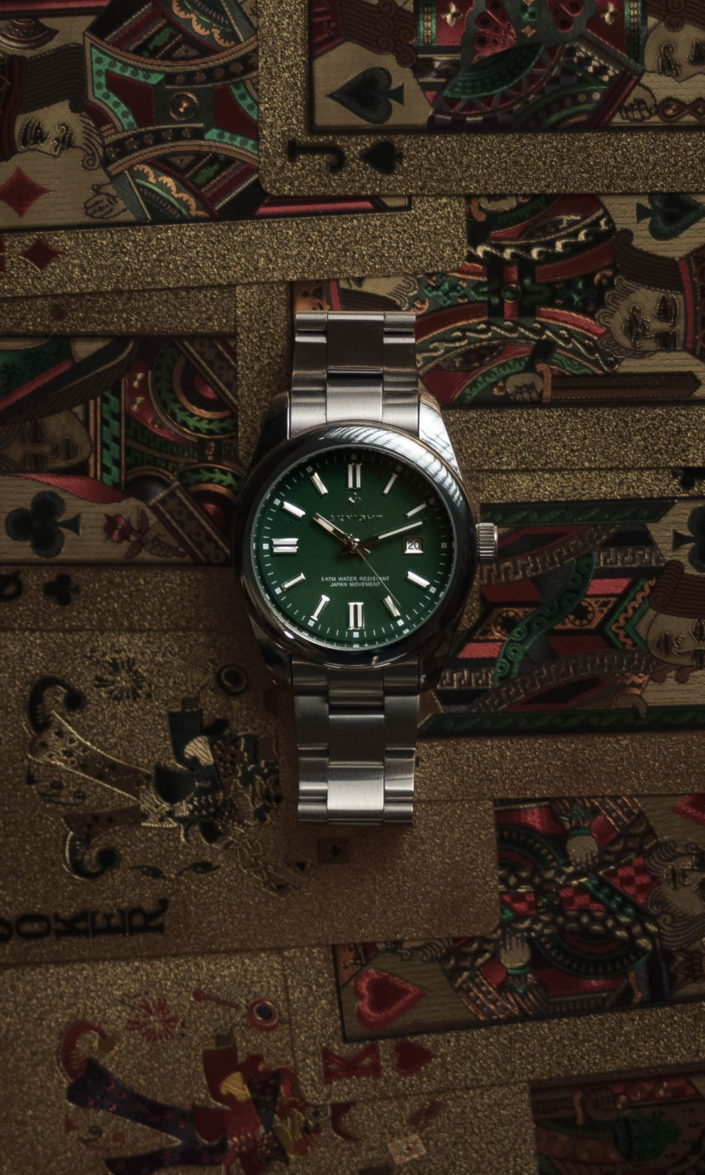 Horloge Aknight