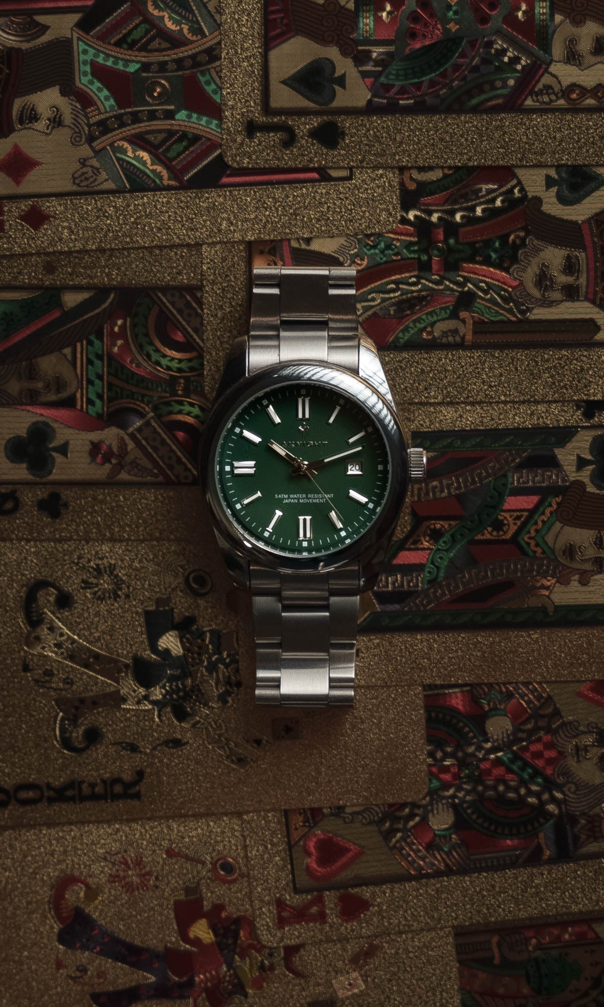 Horloge Aknight