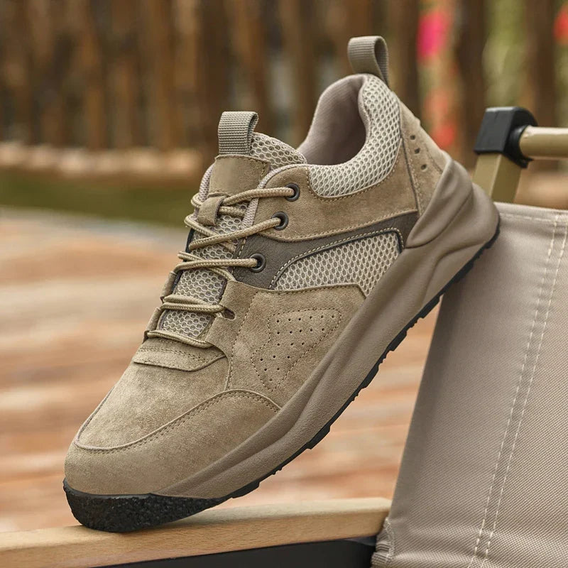 Atlas-Sneaker aus Wildleder