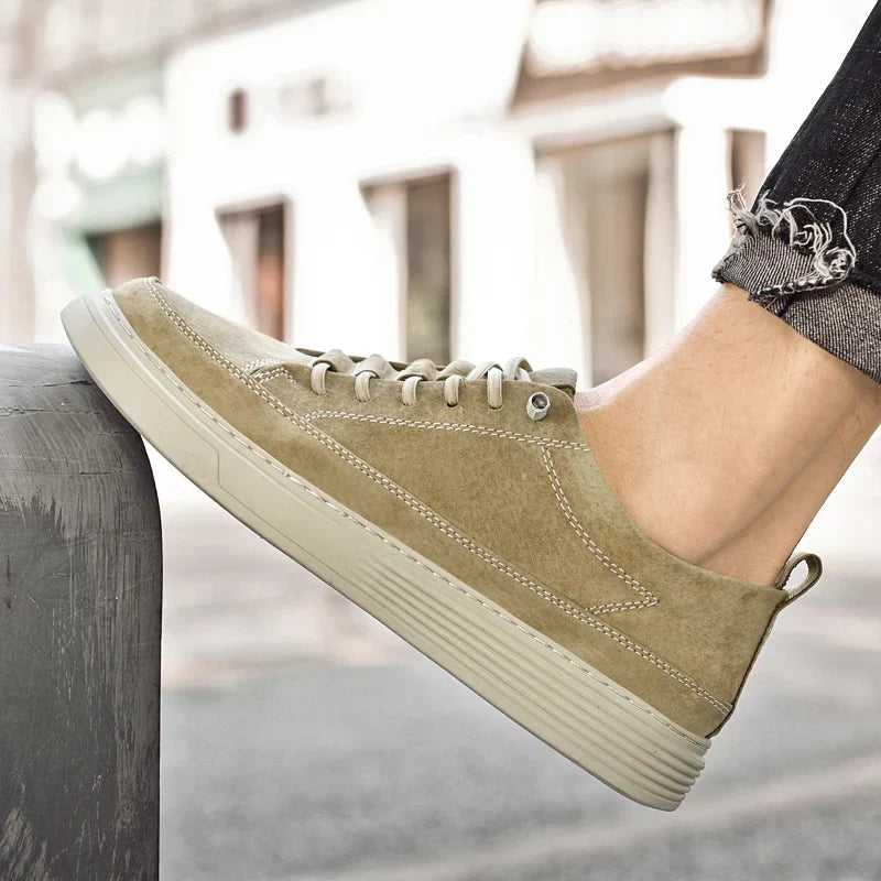 Buty z zamszu
