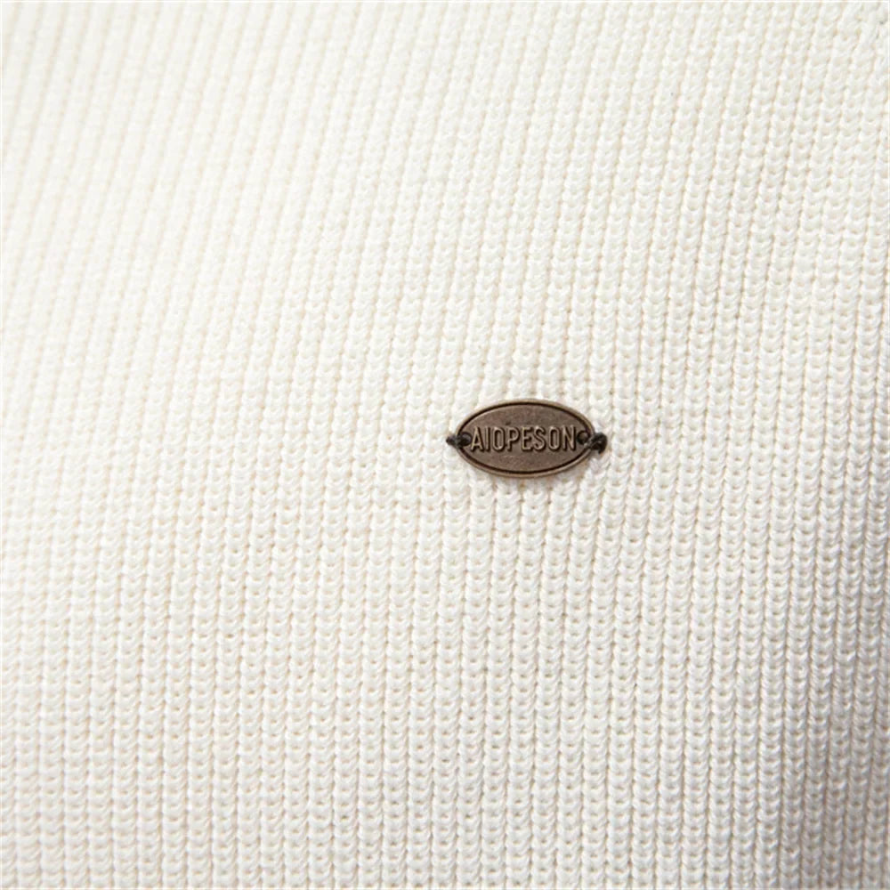 Herren-Pullover aus Baumwolle mit Stehkragen und Viertelreißverschluss