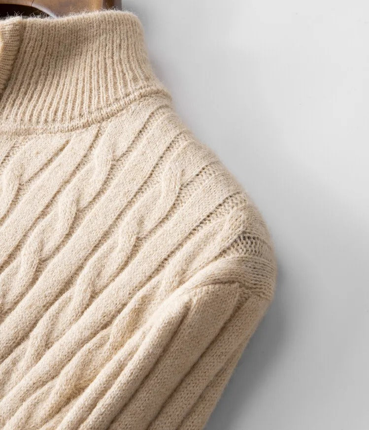 Sweter premium z alpaki Livio Agresti zapinany do połowy na zamek