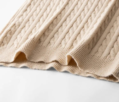 Sweter premium z alpaki Livio Agresti zapinany do połowy na zamek